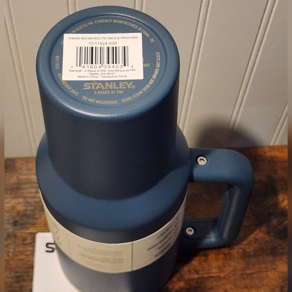 NWT Stanley 40oz Blue Spruce Navy Quencher H2.0 FlowState Tumbler w Straw - Picture 4 of 5
